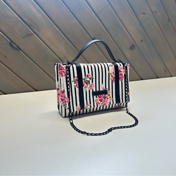 Handmade Bags - Picture 4 of 4